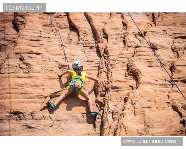 武汉攀岩队防守策略解析:攀岩热点中的战术与技巧探讨 武汉攀岩队防守策略解析:攀岩热点中的战术与技巧探讨