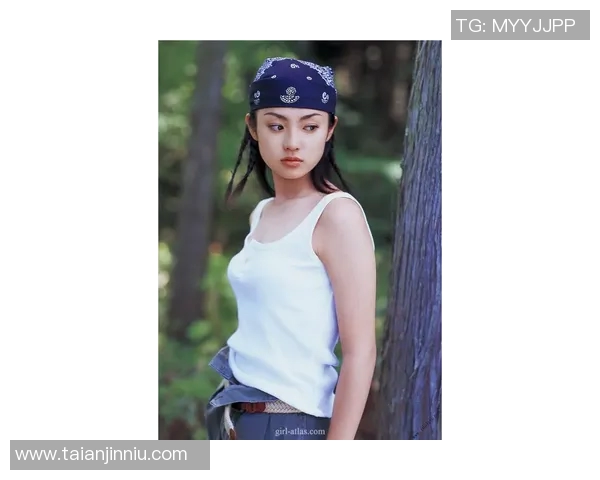 刘娜专访:从青涩少女到足球女将的奋斗与梦想之路 刘娜专访:从青涩少女到足球女将的奋斗与梦想之路